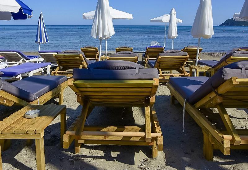 Casa Del Mar Bed & Breakfast Лаганас Екстериор снимка