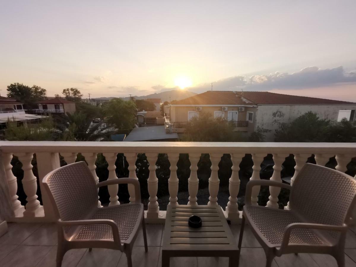 Casa Del Mar Bed & Breakfast Лаганас Екстериор снимка